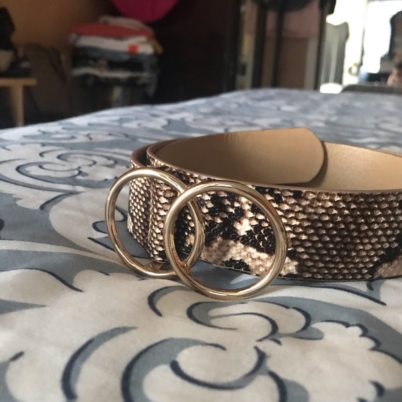 Old Navy Accessories - Snake Print Belt